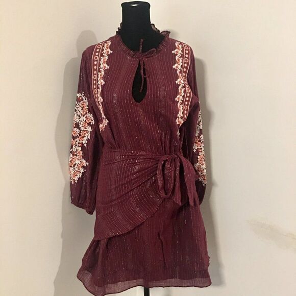 DOLAN Anthropologie Amber Burgundy Metallic Thread Wrap Embroidered Dress Medium - Picture 3 of 9